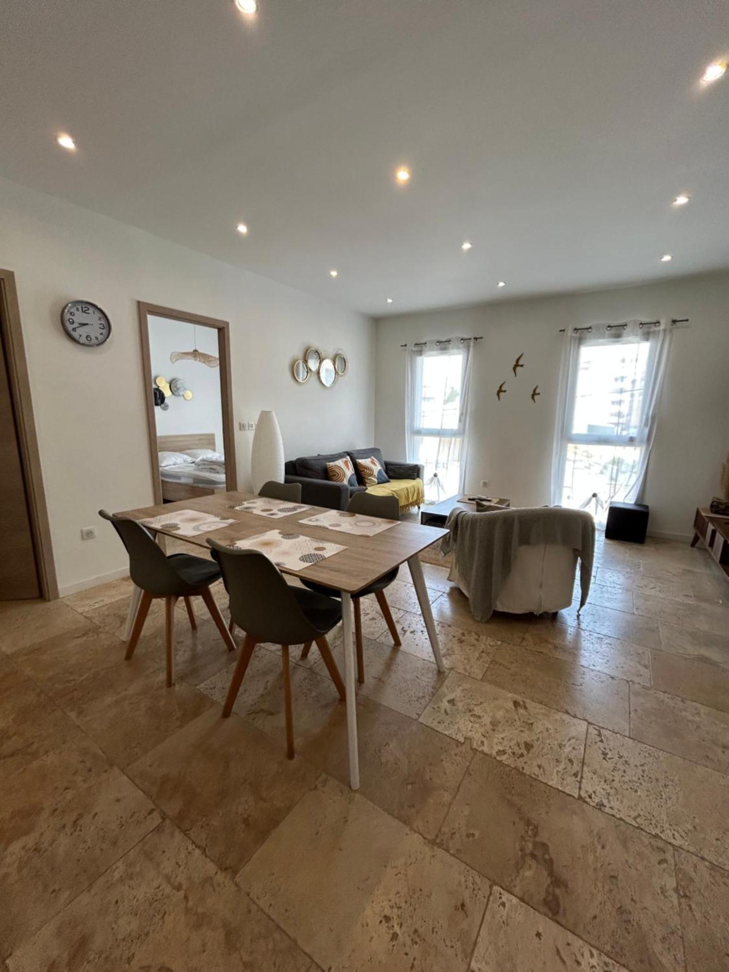 Appartement T3 Dans Maison Neuve 7 Couchages La Seyne-sur-Mer Buitenkant foto